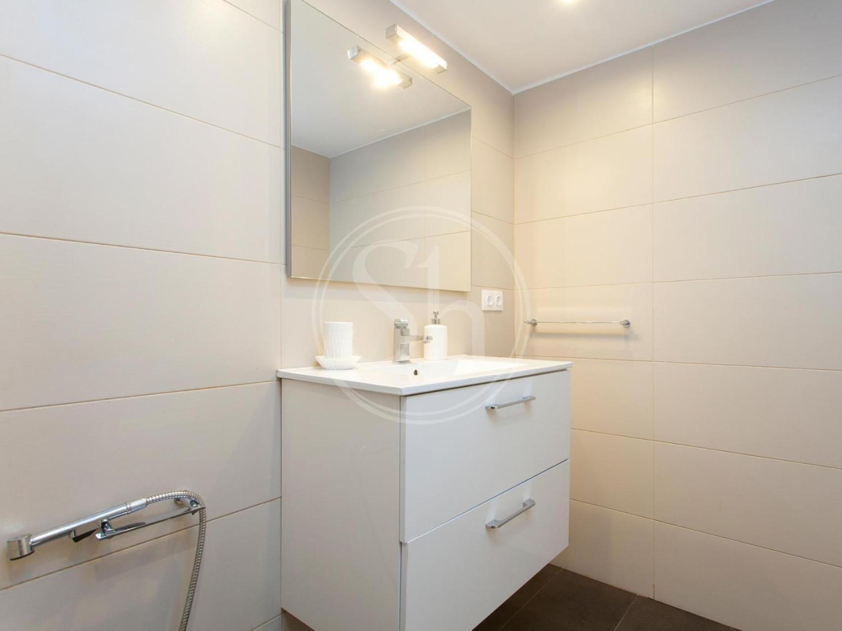 Agradable Y Luminoso Ideal 5 Appartamento *
